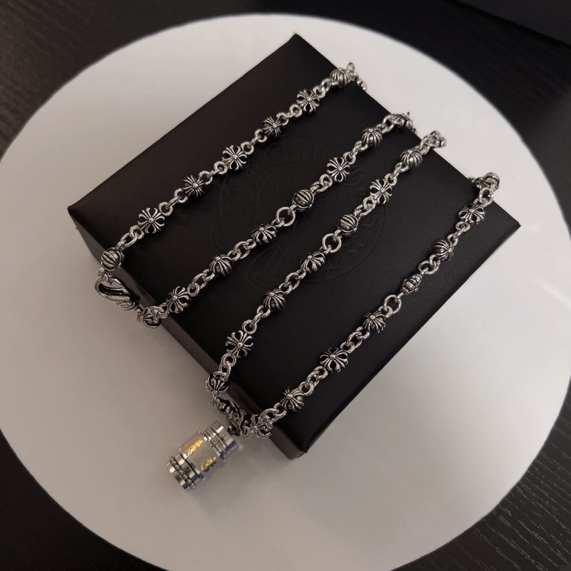 Ch**me He**ts necklaces